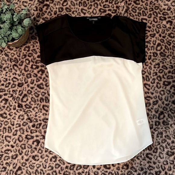 Express Top - Picture 1 of 4